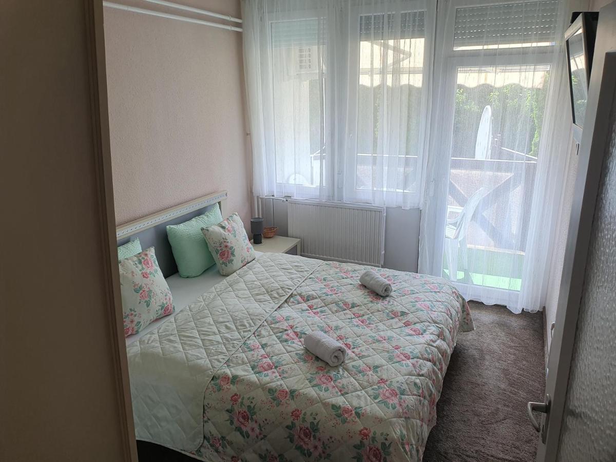 Flower Apartment Heviz Luaran gambar