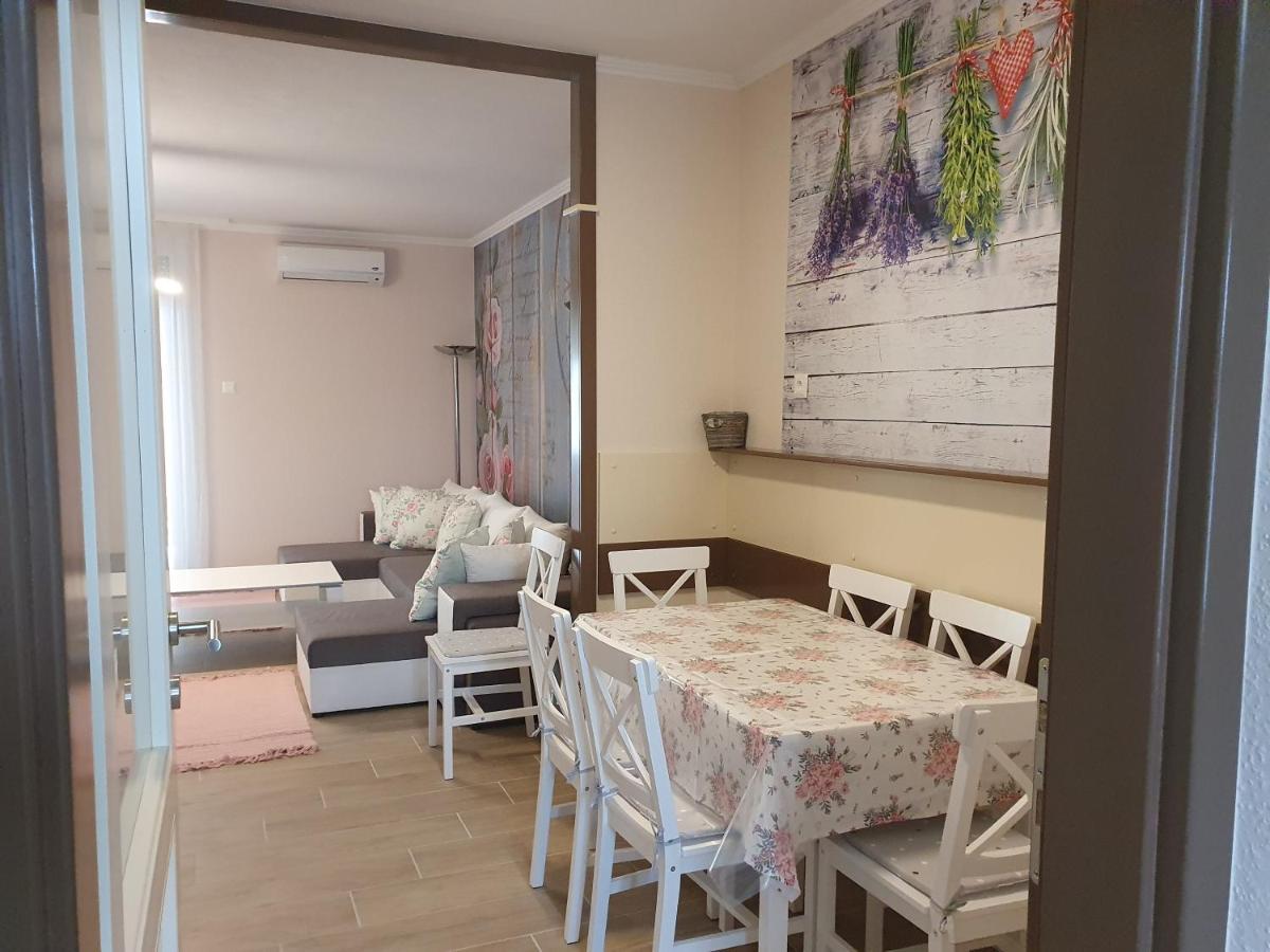 Flower Apartment Heviz Luaran gambar