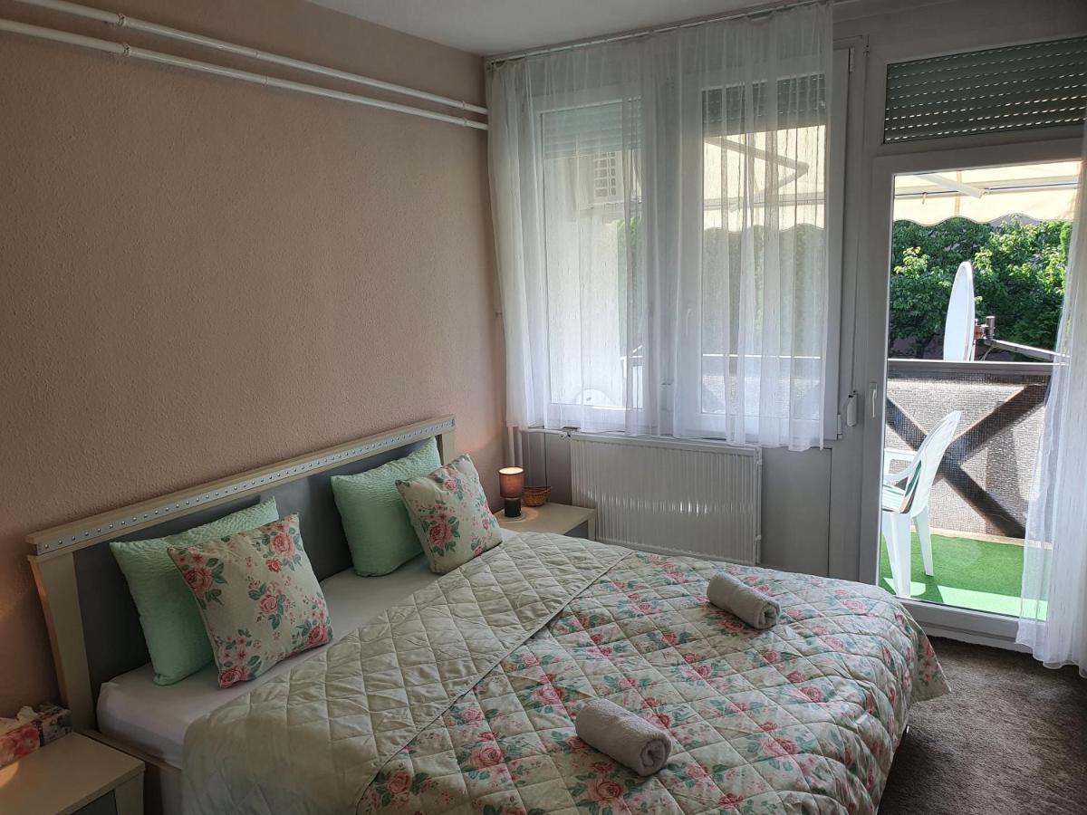 Flower Apartment Heviz Luaran gambar