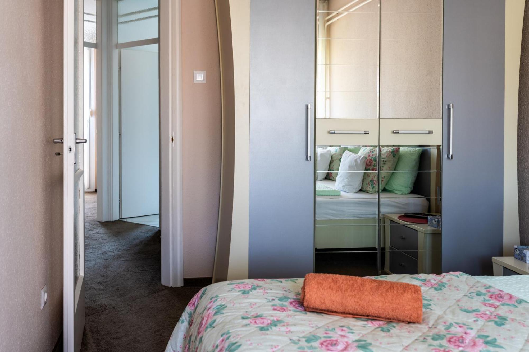 Flower Apartment Heviz Luaran gambar