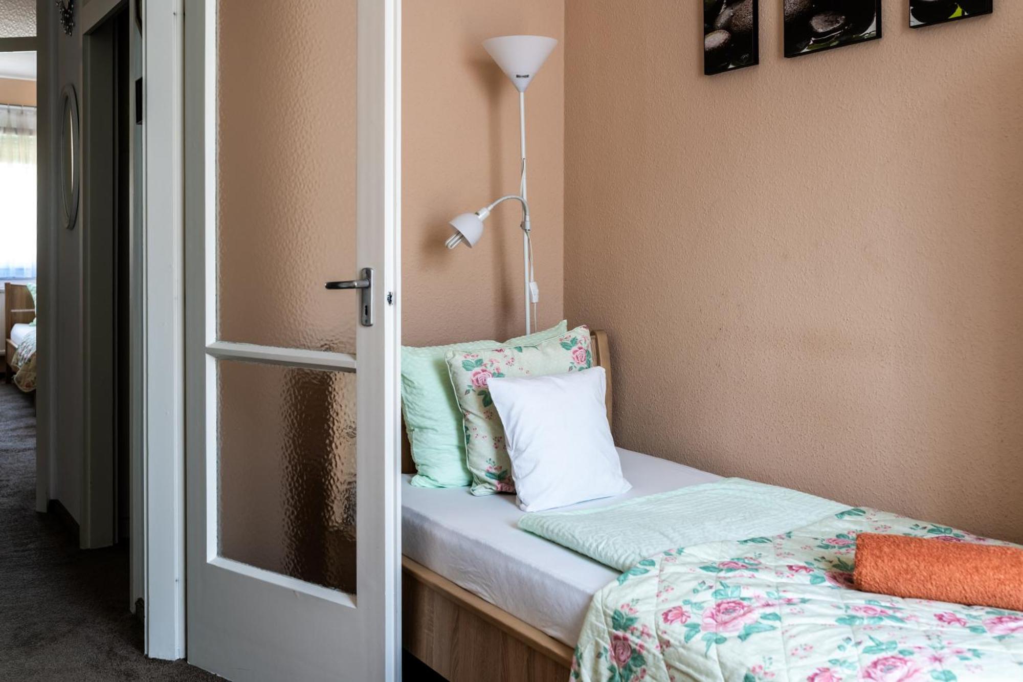 Flower Apartment Heviz Luaran gambar