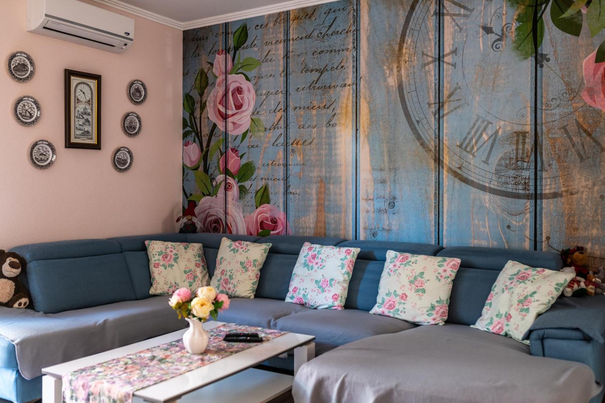Flower Apartment Heviz Luaran gambar