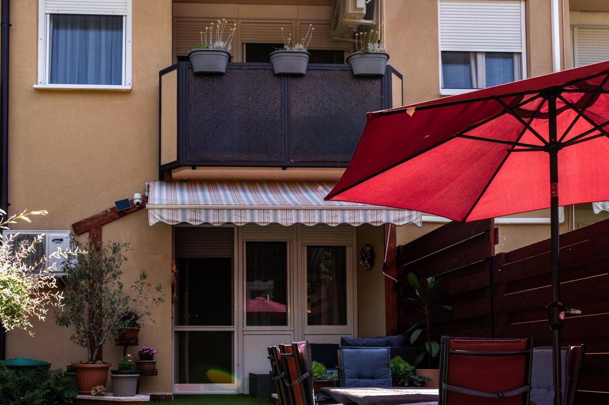 Flower Apartment Heviz Luaran gambar