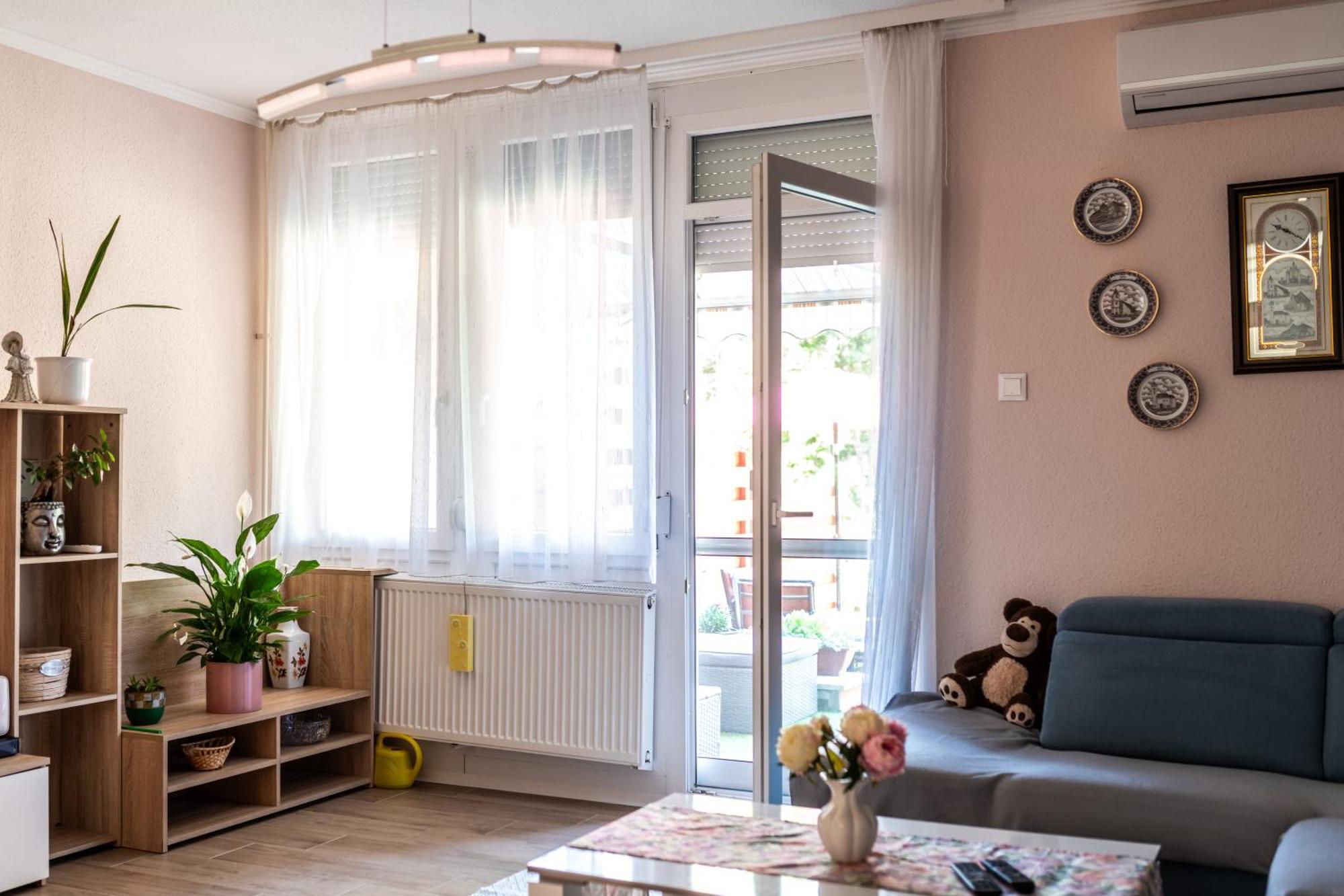 Flower Apartment Heviz Luaran gambar